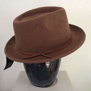 Christian Siriano Trilby/Fedora wool felt hat. Pecan. OS NWT